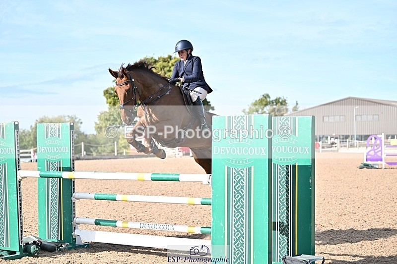 251001-144415-00489 - Cls 6 Foxhunter and 1.20m Open