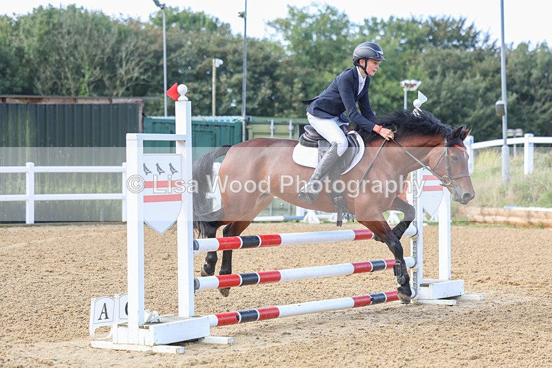 3E7A8245 - Class 4: Pony British Novice/80cm Open