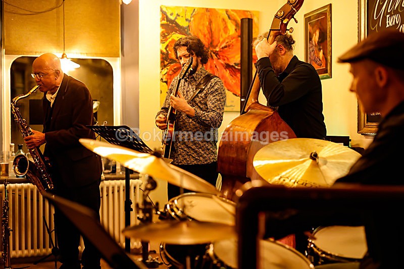 _56A6229 - Art Themen and friends at The Royal Oak Swindon