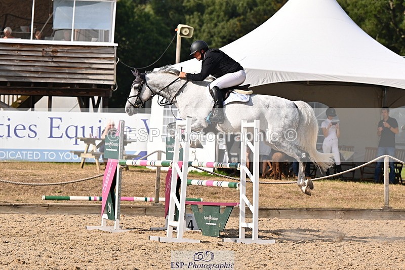 250817A-172003-05196 - Cls 24 Snr Foxhunter