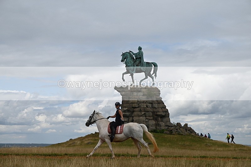 DSC_9213 - Time at Statue 14:33 to 15:10