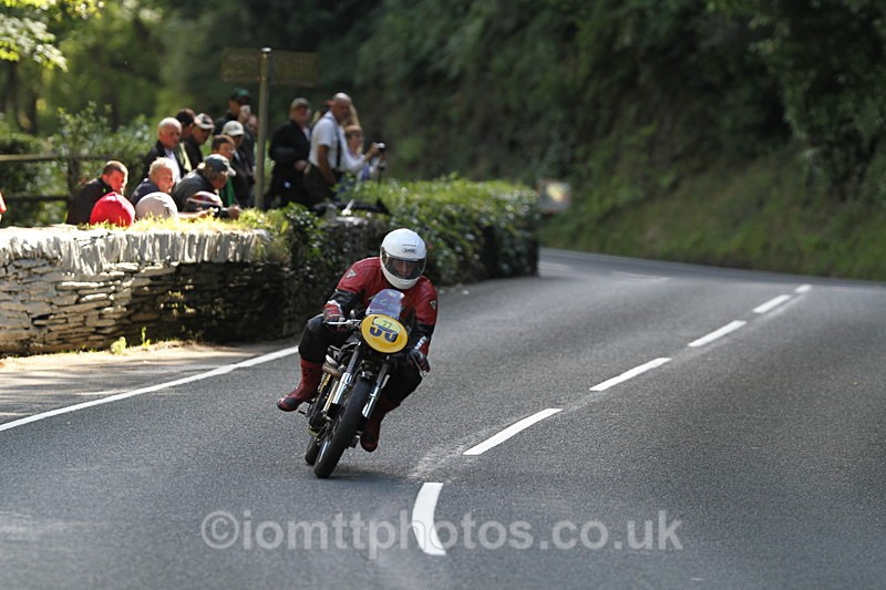 FOM_1208 - Classic TT Lap of honour