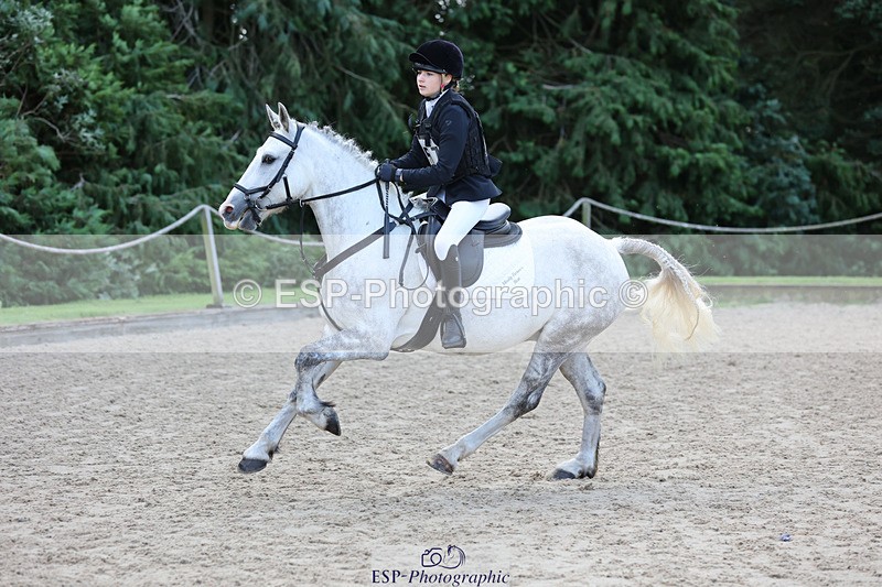 240823X-090522-14368 - 60cm R1 8.30 to 10.00