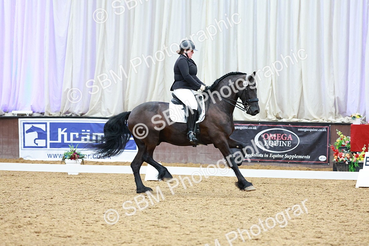 SBM_004046 - Class 12 - E2 Championship - 14.50-15.53