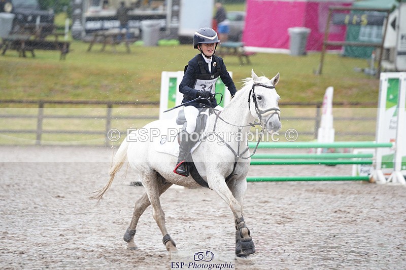 240824X-084136-20345 - 70cm Round 1 8.30 to 9.30