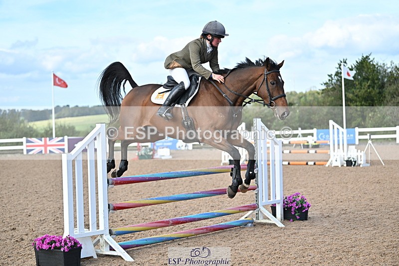 241004A-102701-01148 - Fri 07 Snr Brit Nov & 90cm Open