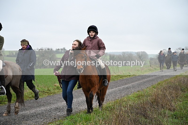 WJ7_9787 - Walk out..