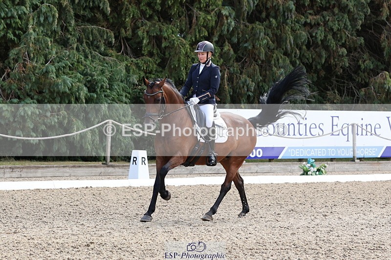 250809A-115339-03269 - 030-Alice.PeternellFourseasons.Sienna