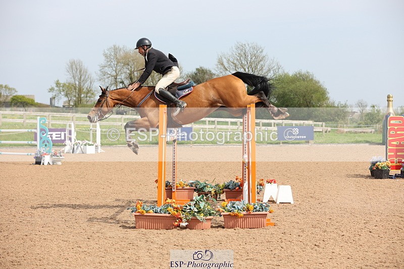 240511A-151257-14582 - Cls 36 National 1.30m Open