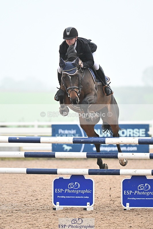 241102A-111007-03964 - SAT Cls 14 Blue Chip JCP Jump Off