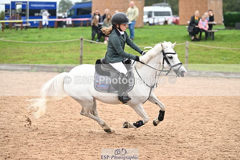 240907A-122945-01642 - Cls 3 Pony Medium Team 80cm & 90cm