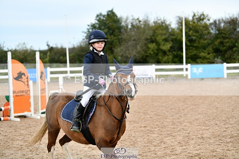 241013B-094410-00252 - Cls 1 Clear Round