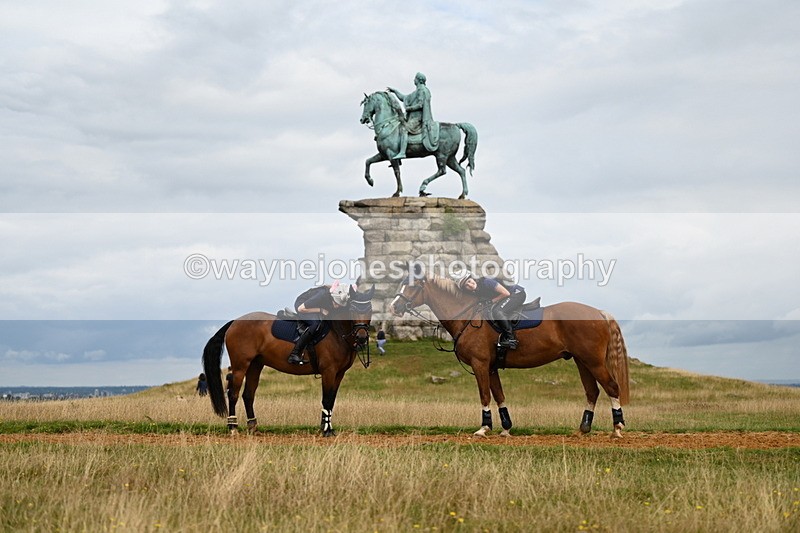 DSC_6088 - Time at Statue 12:17 to 12:44