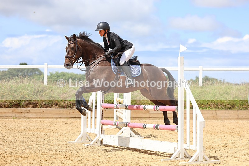 3E7A0477 - Class 9: Senior British Novice/90cm open