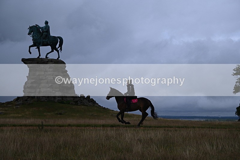 DSC_3919 - Time at Statue 14:56 to 15:05