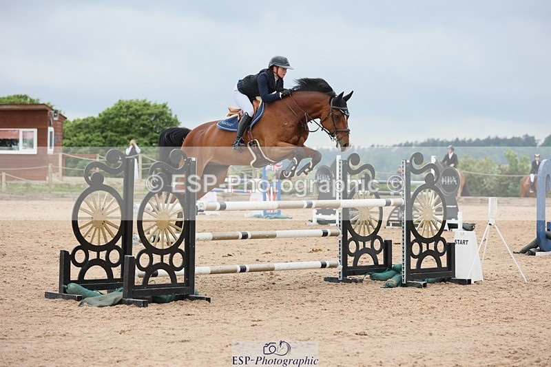 250524-102824-04214 - Cls 13  A&B 1.05m & 1.10m open