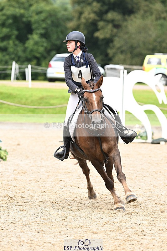 240824X-124009-25564 - 70cm Jump Off