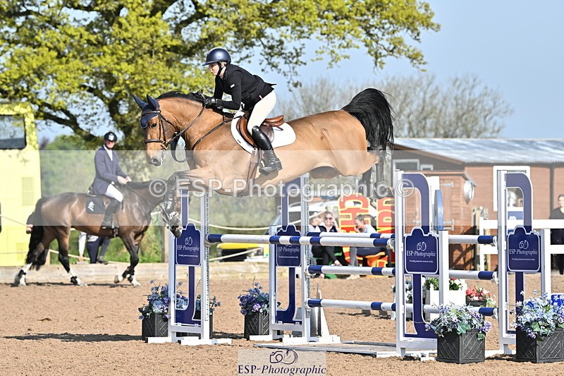 240509A-090717-00442 - Cls 8 Foxhunter