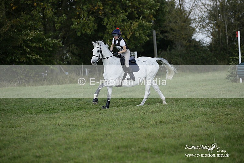  WWHT 171021 3986 - Open (1.00m)  17/10/21