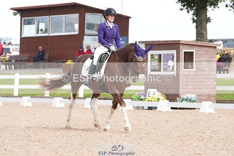 250906-131831-03587 - 017-Natalie.RosewarnePenpont.Fancy.That