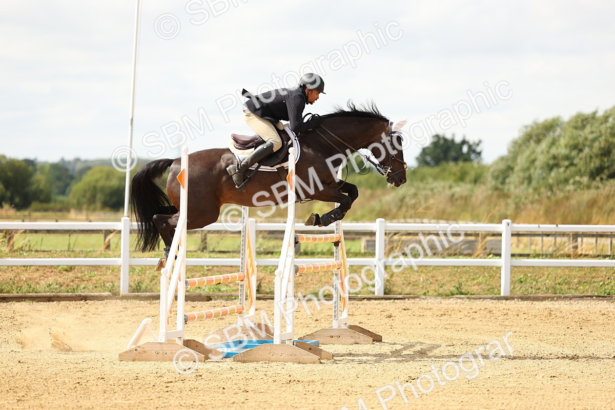 SBM_010504 - Class 4 - Senior Foxhunter - 1.20m Open