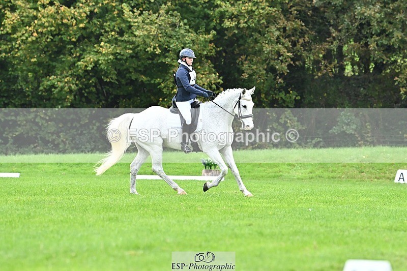 241024-120031-02584 - 321-Hannah.Underhill-DONBEG.GREY