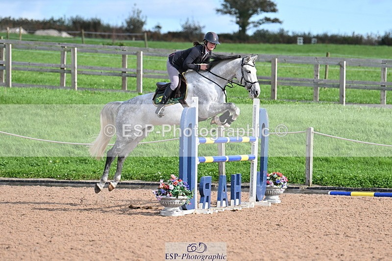 231015A-131032-08115 - Cls 30 Foxhunter & 1.20m Open