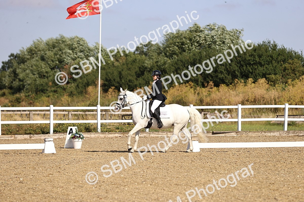 SBM_008668 - Novice 5 - 08.30-9.33