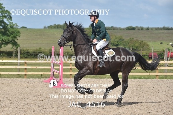 JAC_4516 - CLASS 6 Senior Newcomers/ 1.10m Open