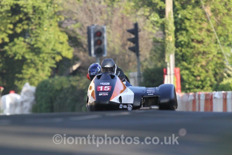 IMG_5474 - Thursday Practice - TT 2013 Side Car