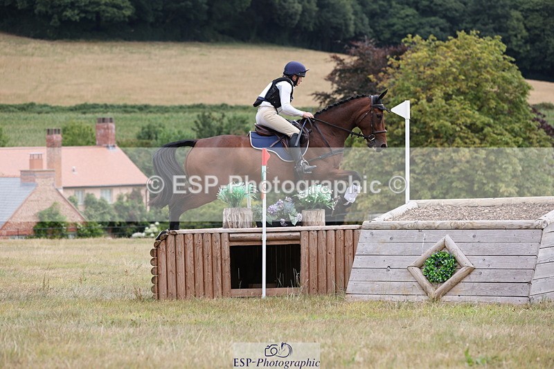 250802A-110945-01677 - A-013-Fiona.Jones-ABBY.VD.BERGHOEVE.Z