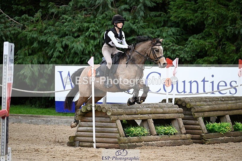 241117-140419-04407 - Cls 3 90-95cm 14.00 to 15.00