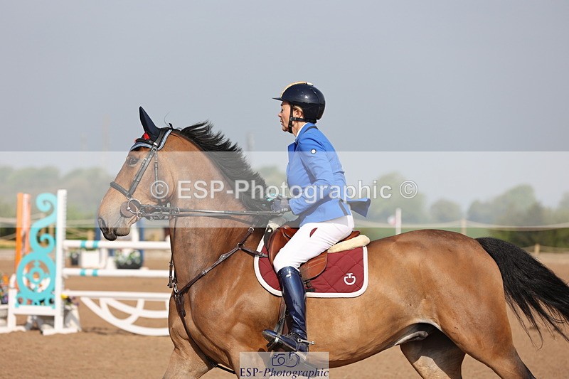 240511A-090404-10903 - Cls 32 Foxhunter