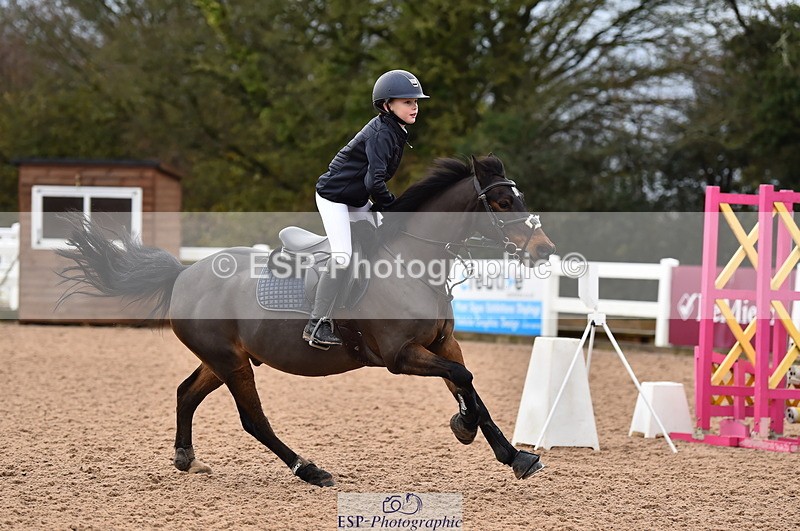 231203A-094208-00051 - Cls 1 Intro 70cm