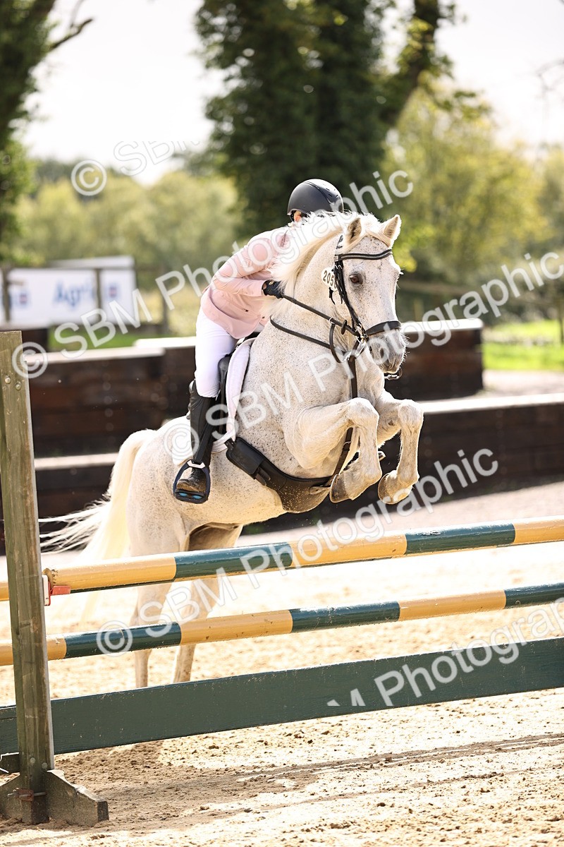 SBM_41117 - J40 Senior Horse & Pony 90cm Supreme Championship