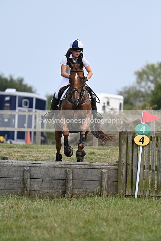 WJ7_8158 - 80cm XC Time 15:26 to 15:43
