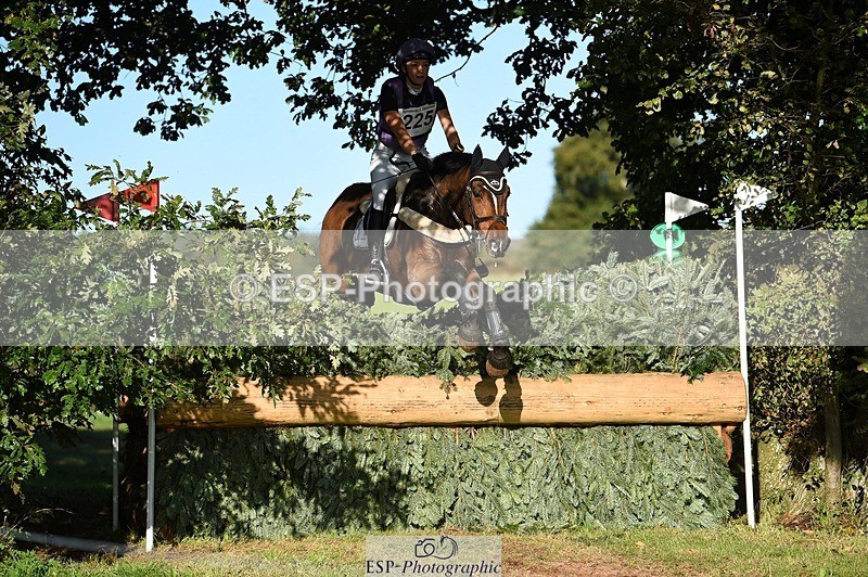 231022-103304-25479 - 225-DHI.ROCKETMAN-Emily.King-XC