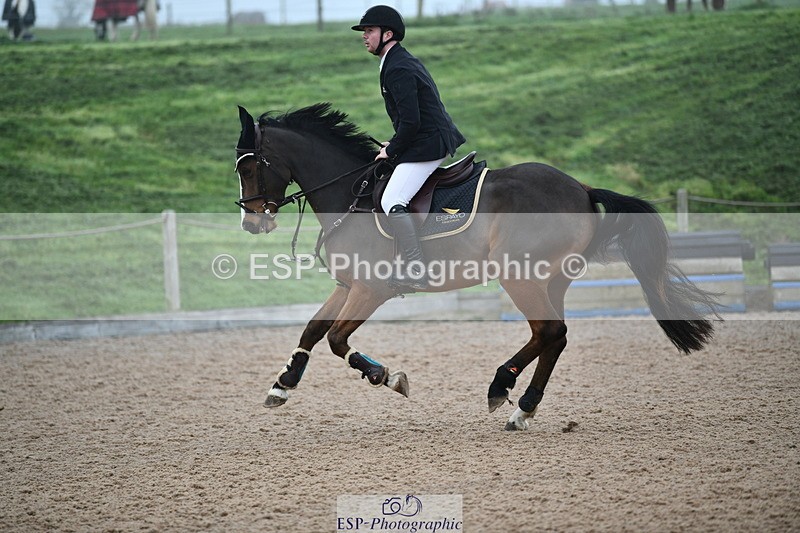 241102A-142317-05753 - SAT Cls 11 Snr 1.05m