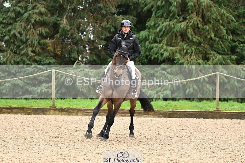 250322A-100216-02148 - Cls 17 Brit Nov & 90 Open