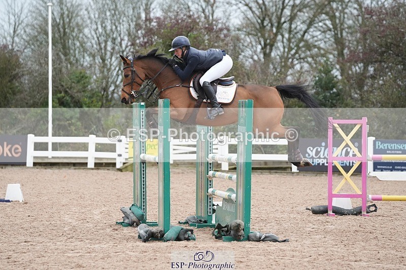 251109-112926-03564 - Cls 20 Newcomers and 1.10m Open