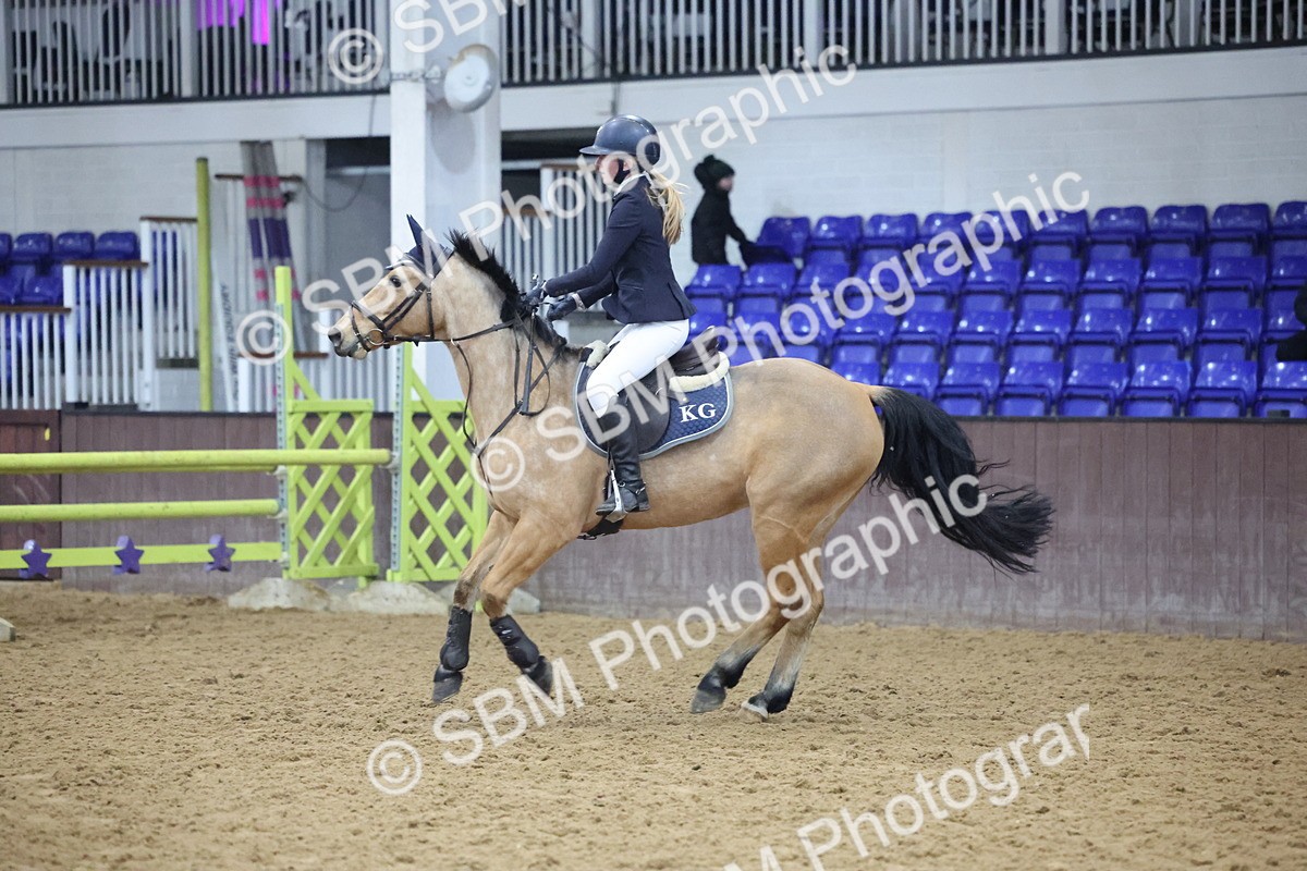 SBM_003251 - Class 11 - Blue Chip Pony Newcomers - 1.00m Open