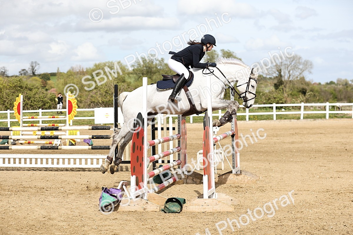 SBM_001207 - Class 4 - Senior Newcomers - 1.10m