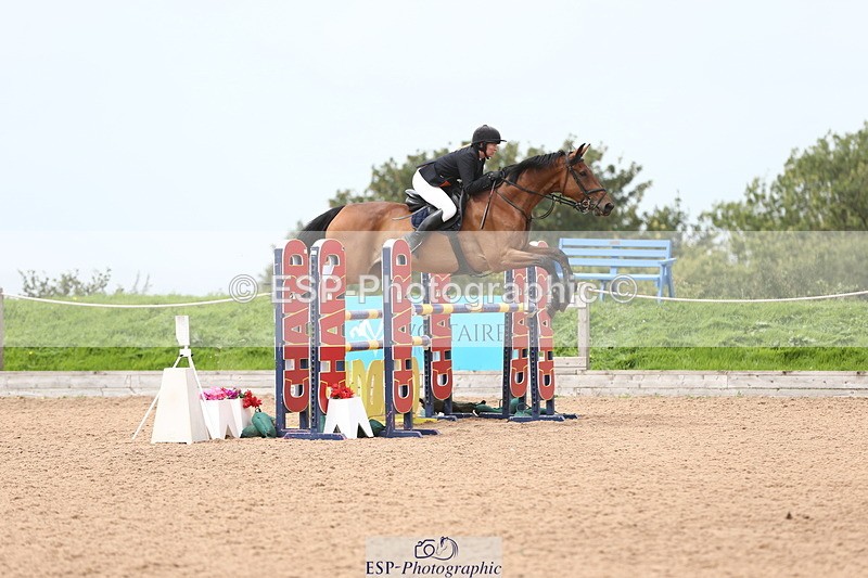 230812A-121207-08859 - Cls 32 Foxhunter