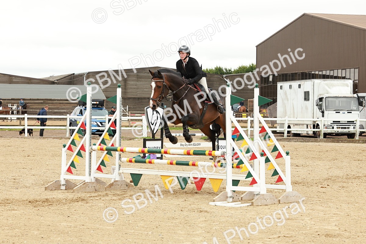 1I0A7032 - Class 2 - Senior British Novice