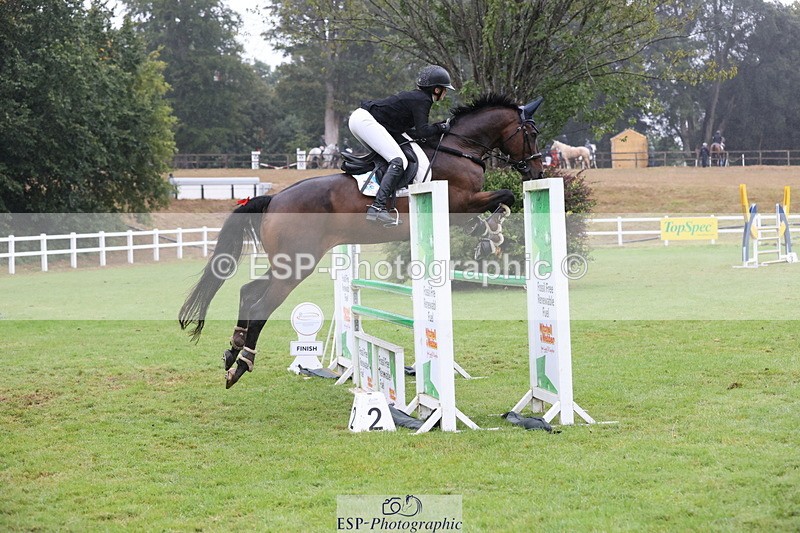 250830A-135414-06825 - Cls 16 Snr Newcomers and 1.10m Open