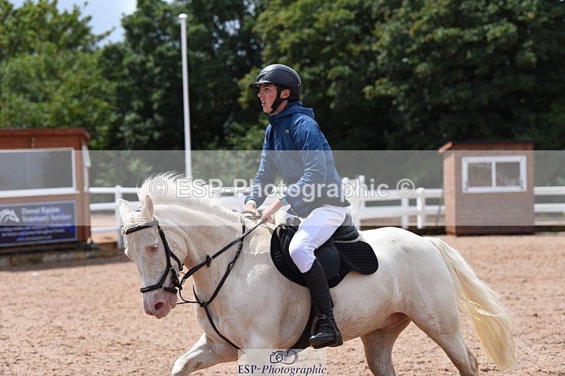 230715A-131714-01195 - Cls 4 Newcomers & 1m Open