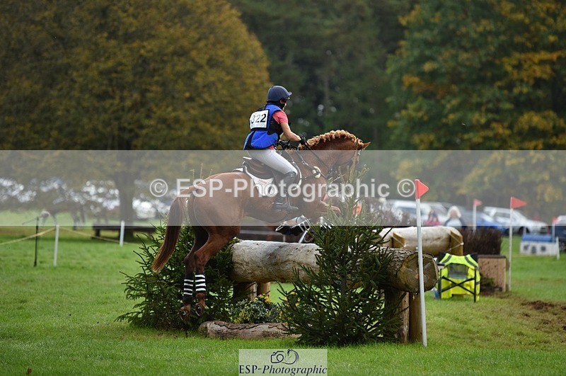 231022-132024-28856 - 322-BALLYBOLGER.LIONMAN-Sarah.Perry-XC