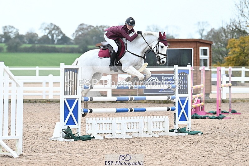 231118A-141106-03312 - Cls 9 Foxhunter & 1.10m Open