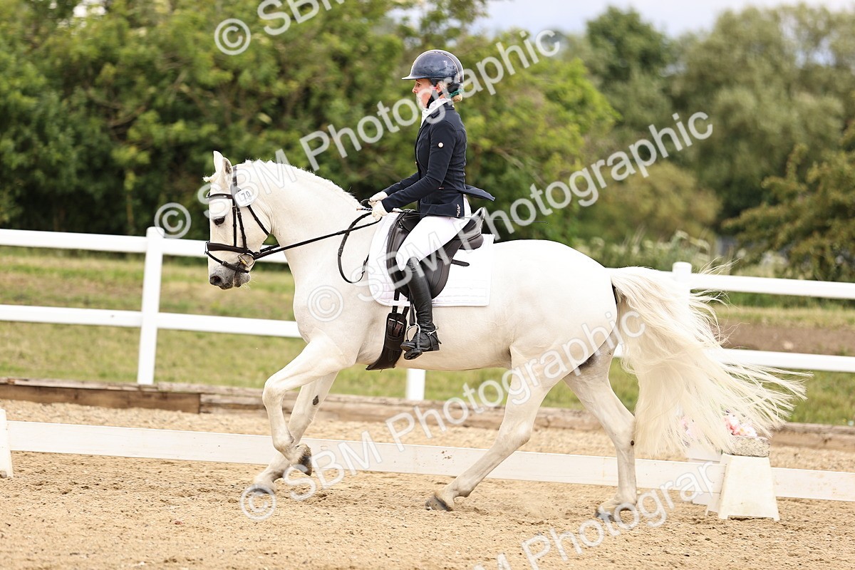 SBM_002869 - Class 2 - Novice 4 - 12.00-13.10