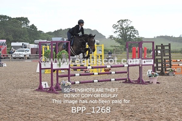 BPP_1268 - CLASS 10 SAT Senior BritiNovice/ 90cm Open